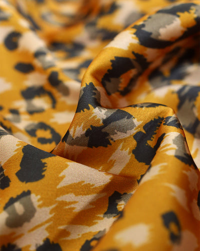 ANIMAL PATTERN POLYESTER SATIN DIGITAL PRINTED FABRIC