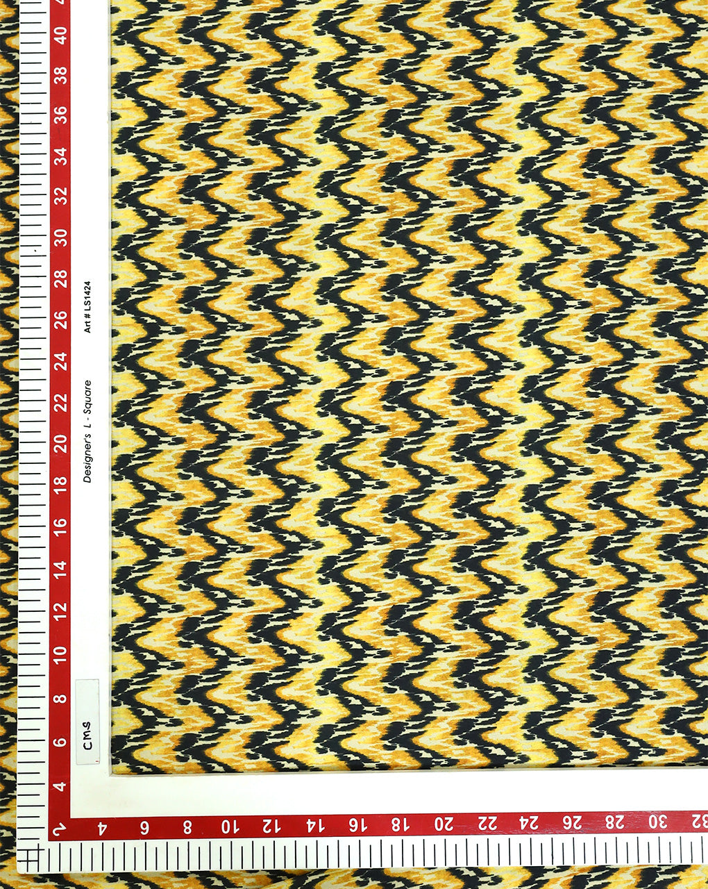 ANIMAL PATTERN POLYESTER CREPE DIGITAL PRINTED FABRIC