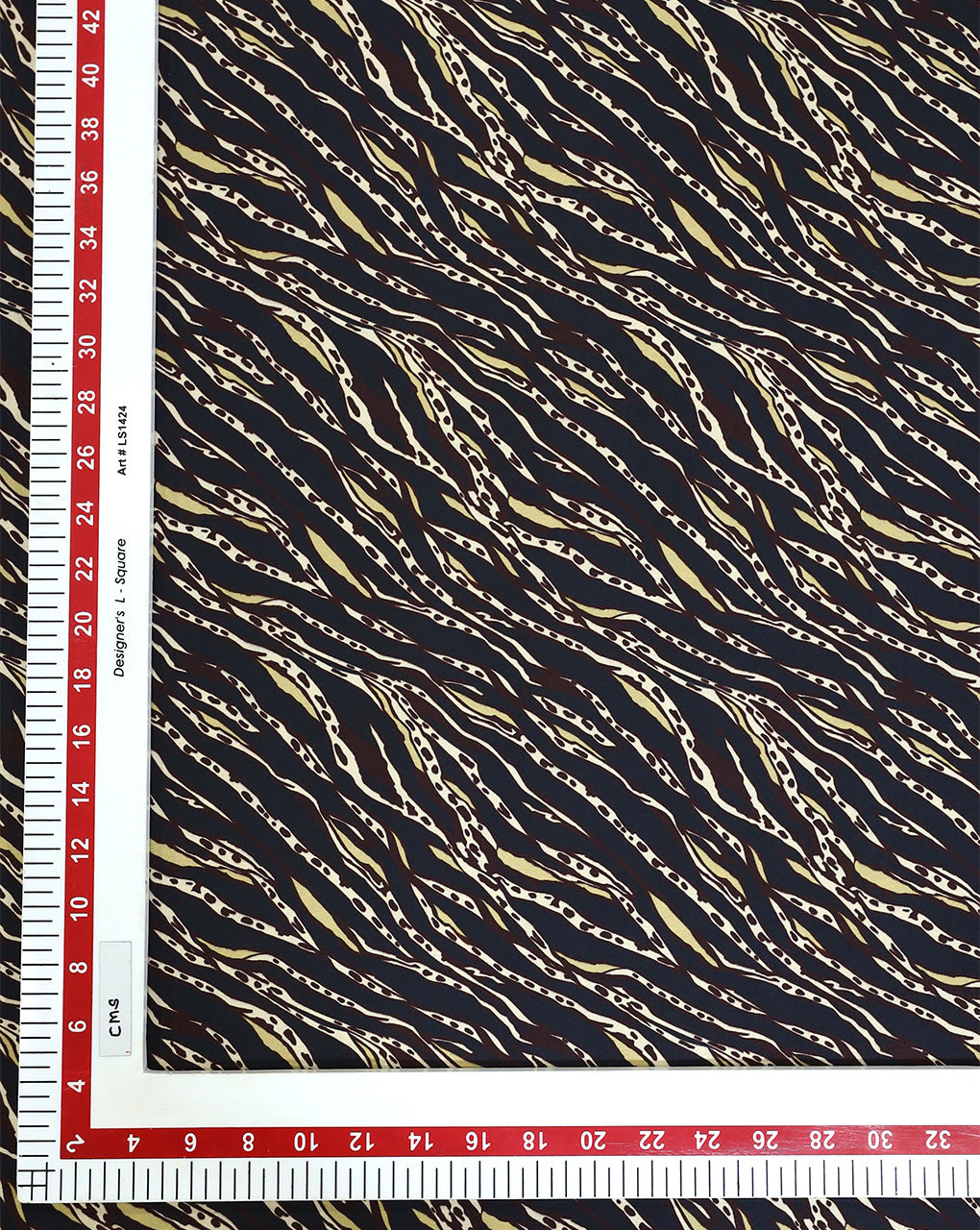 ANIMAL PATTERN POLYESTER CREPE DIGITAL PRINTED FABRIC