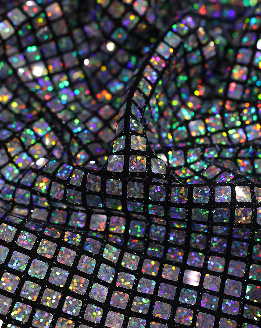 POLYESTER METALLIC KNITTED FABRIC