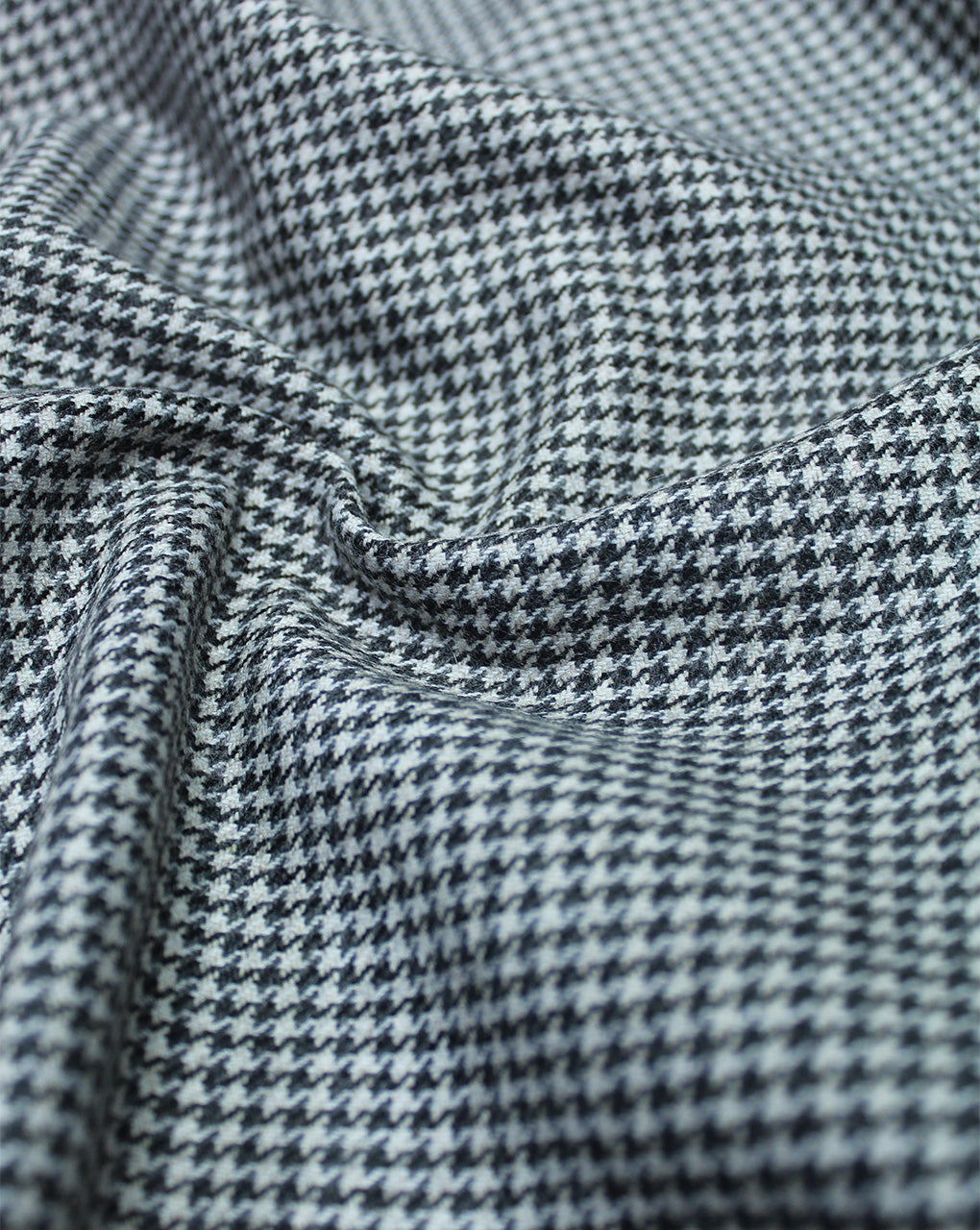 WOOLEN TWEED FABRIC (WIDTH 56 INCHES)