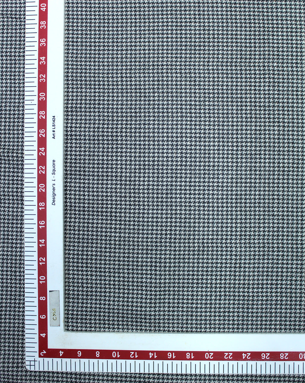 WOOLEN TWEED FABRIC (WIDTH 56 INCHES)