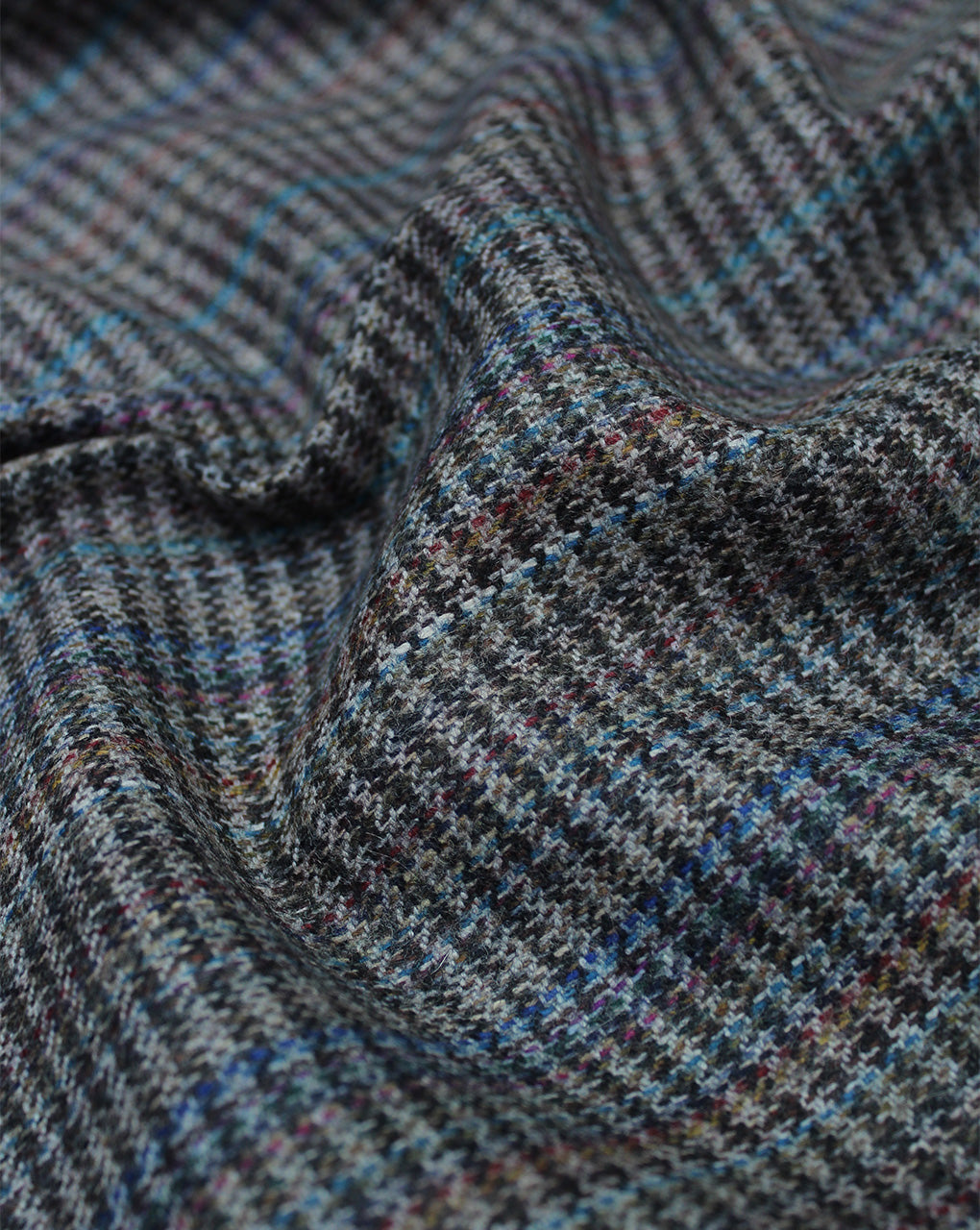 WOOLEN TWEED FABRIC (WIDTH 56 INCHES)