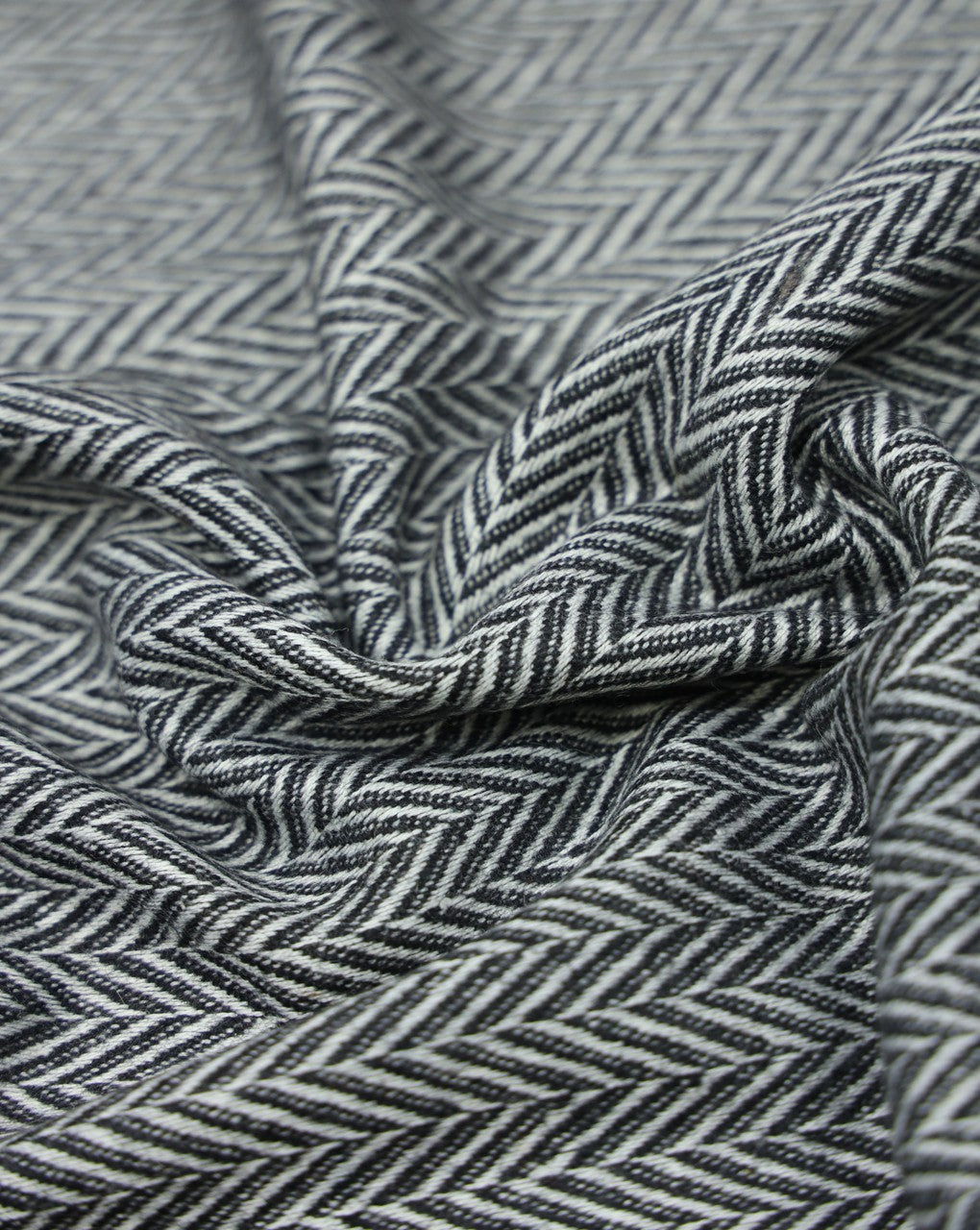 HERRINGBONE WOOLEN TWEED FABRIC