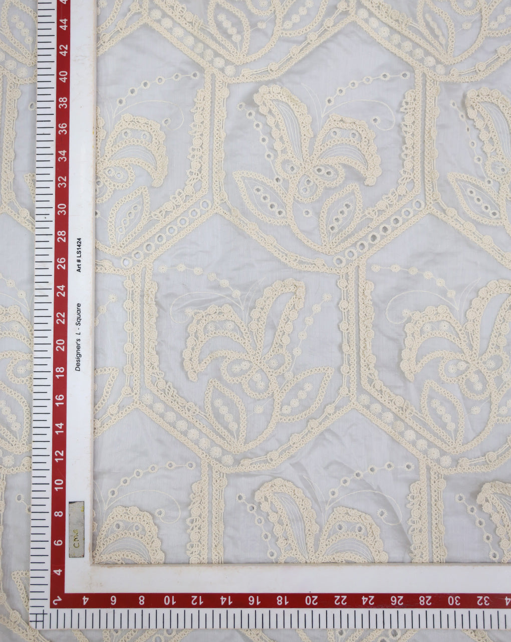 3D EMBROIDERY FABRIC