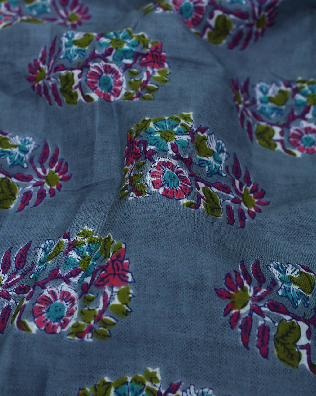 MULTICOLOR FLORAL DESIGN COTTON PRINTED FABRIC