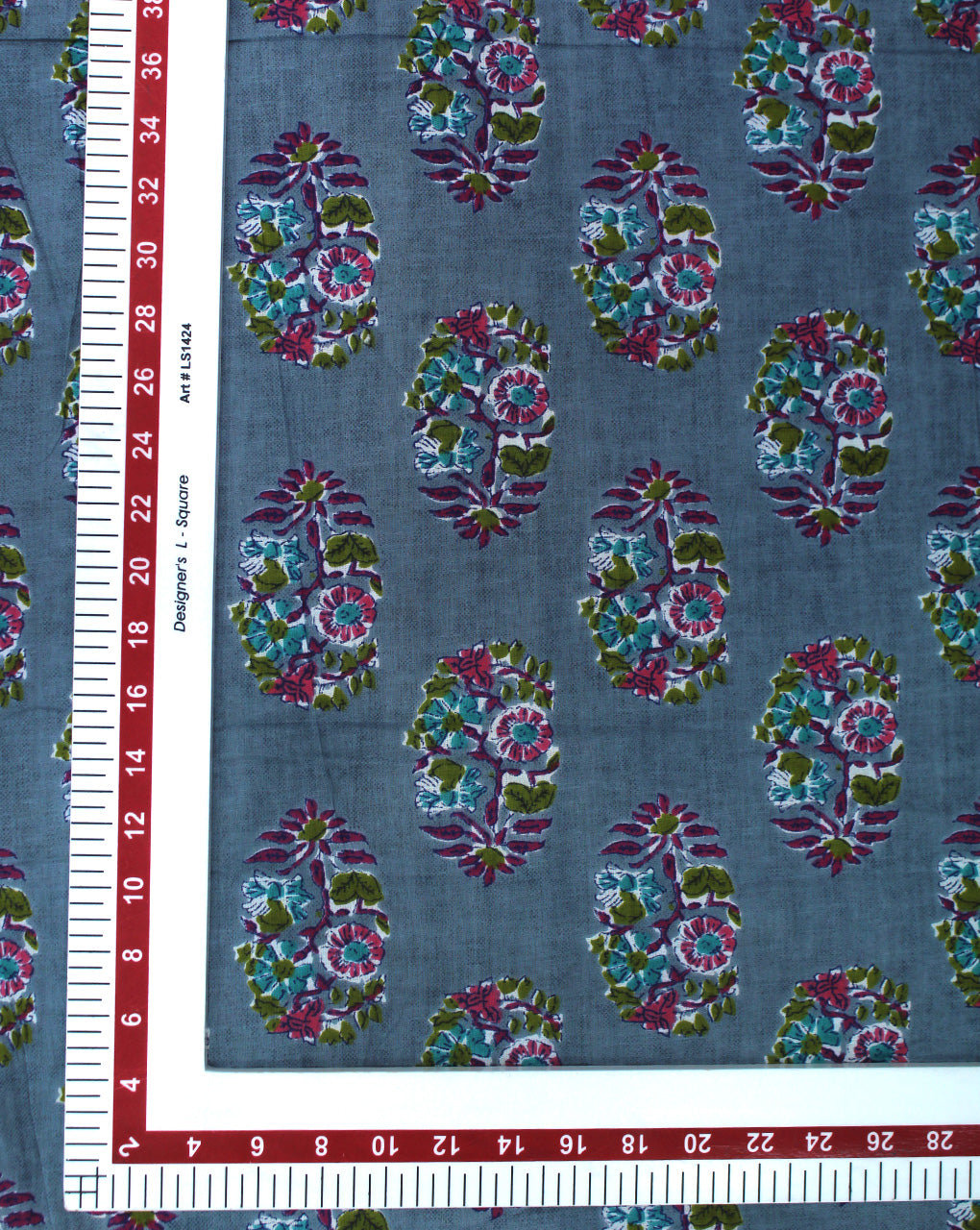 MULTICOLOR FLORAL DESIGN COTTON PRINTED FABRIC