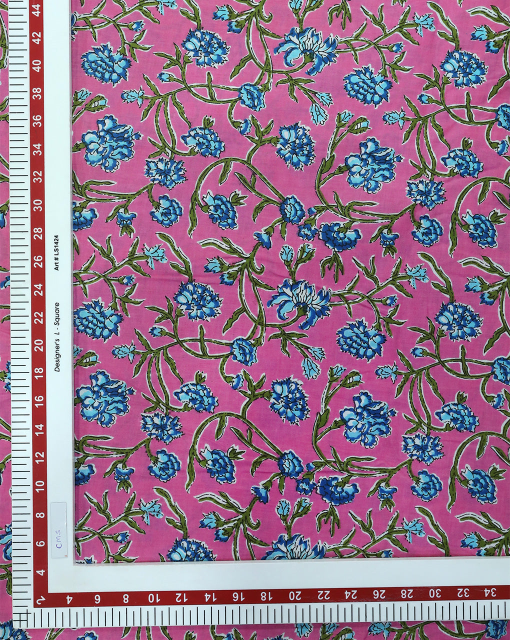 PINK FLORAL DESIGN COTTON PRINTED FABRIC