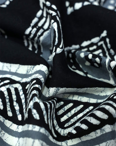 BLACK & WHITE ABSTRACT DESIGN COTTON PRINTED FABRIC
