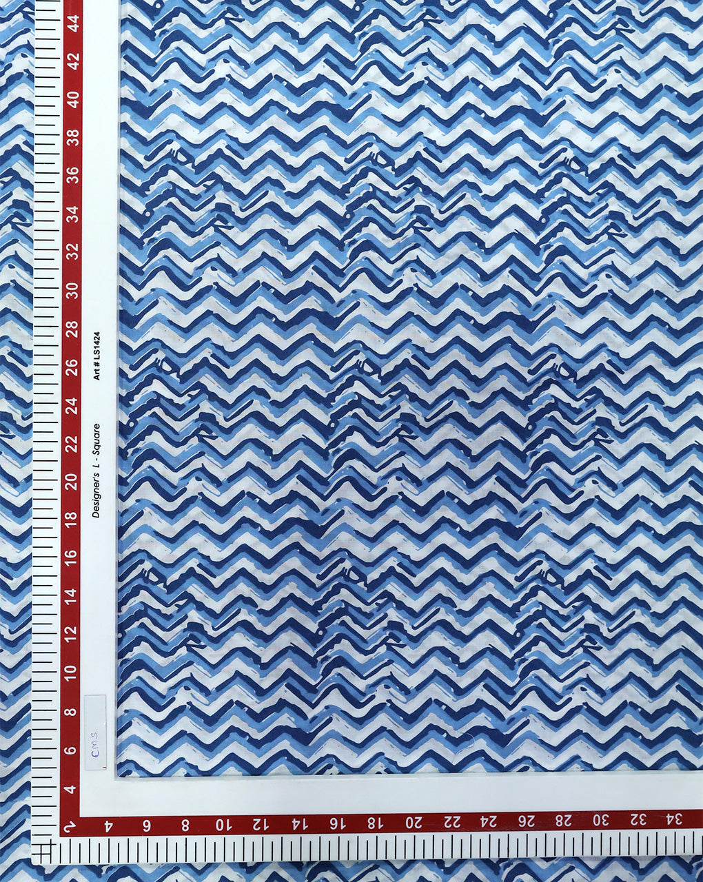 WHITE & BLUE ABSTRACT DESIGN COTTON PRINTED FABRIC