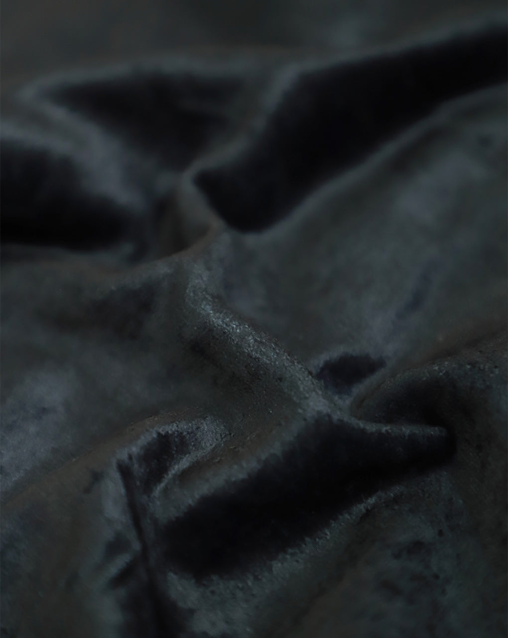 PLAIN POLYESTER VELVET FABRIC