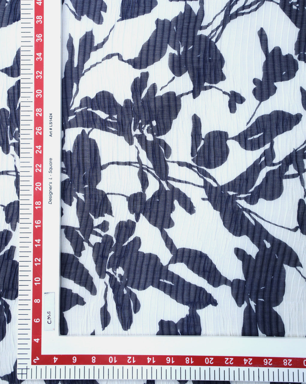 MULTICOLOR POLYESTER PLEATED FABRIC