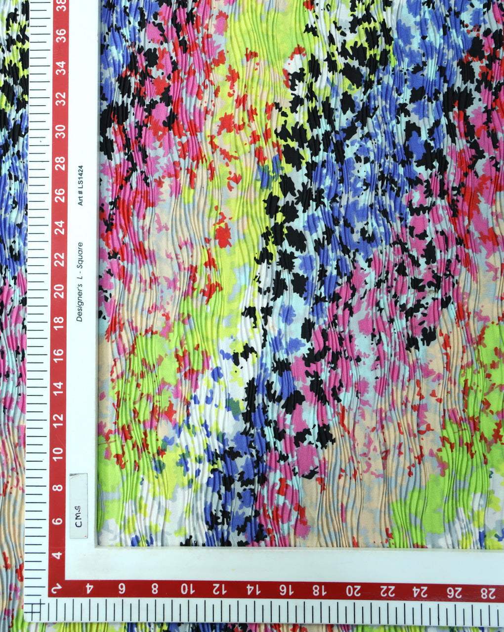 MULTICOLOR POLYESTER PLEATED FABRIC