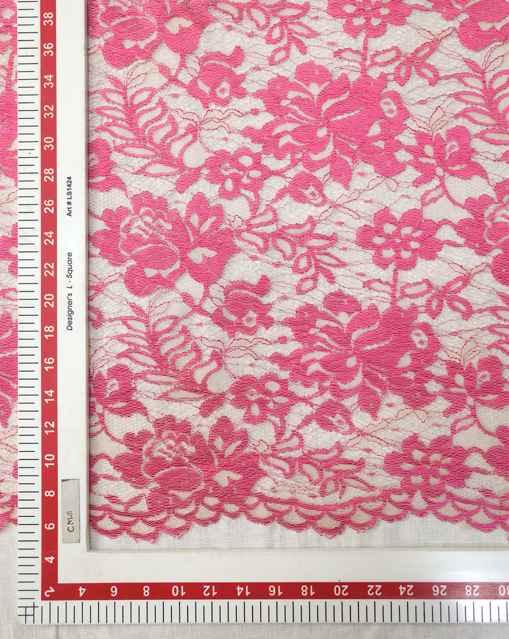 POLYESTER FLORAL DESIGN JACQUARD LACE FABRIC