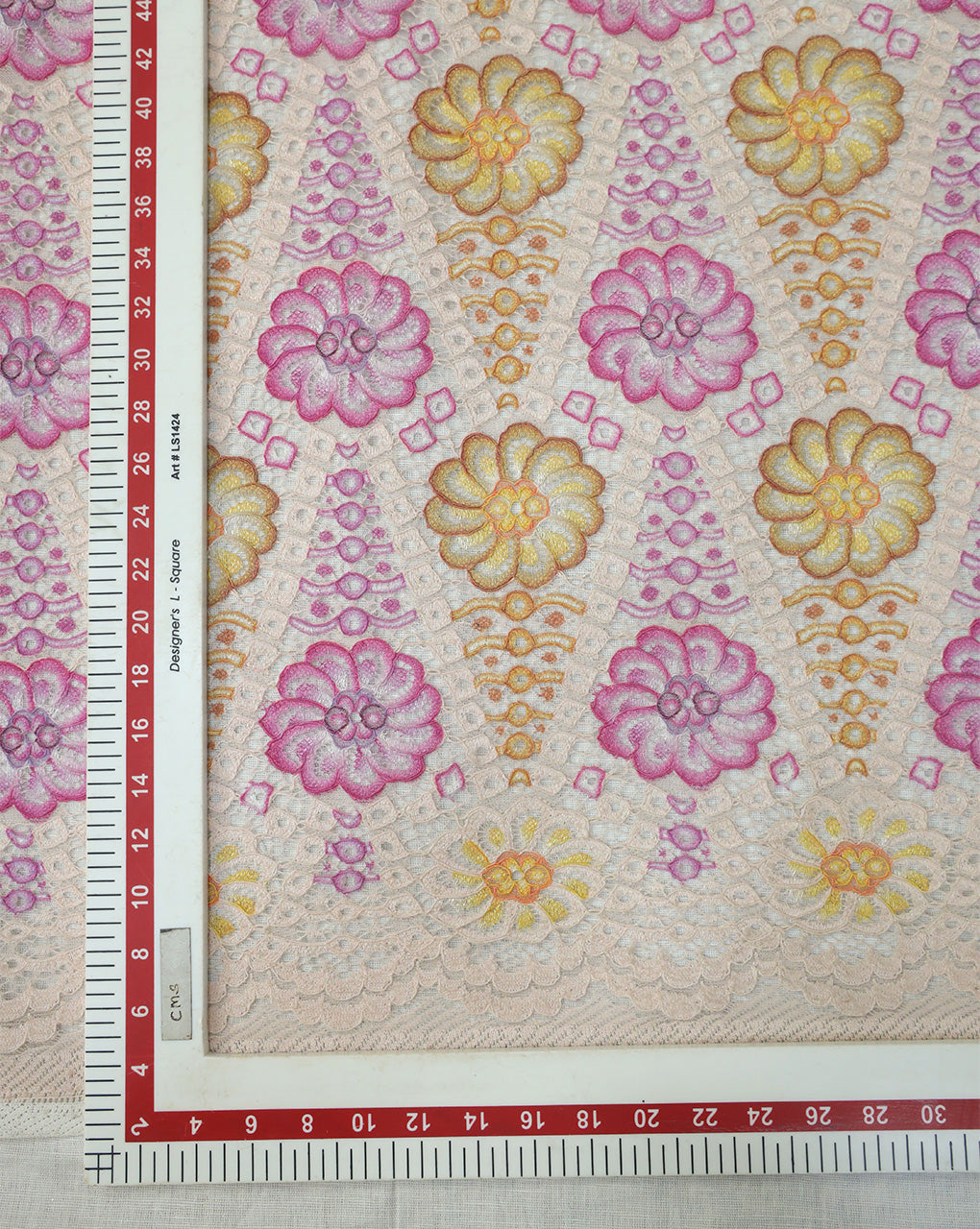 MULTICOLOR FLORAL DESIGN POLYESTER JACQUARD LACE FABRIC