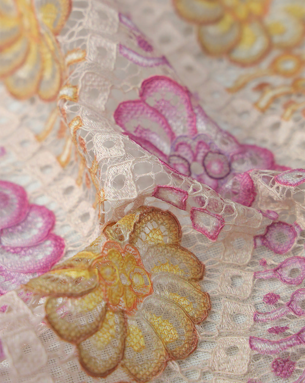 MULTICOLOR FLORAL DESIGN POLYESTER JACQUARD LACE FABRIC