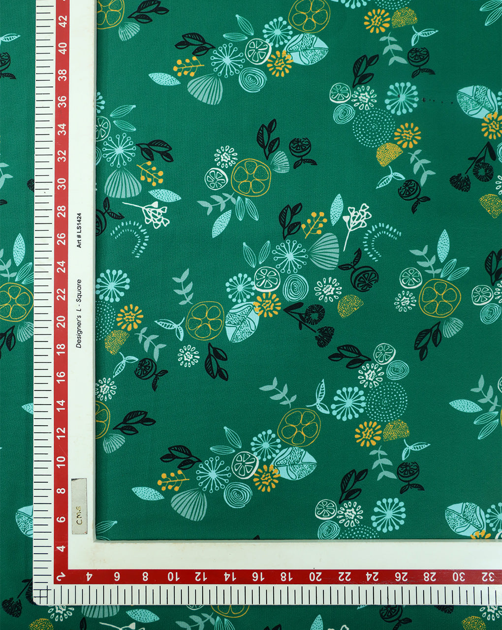 MULTICOLOR DIGITAL PRINTED FABRIC