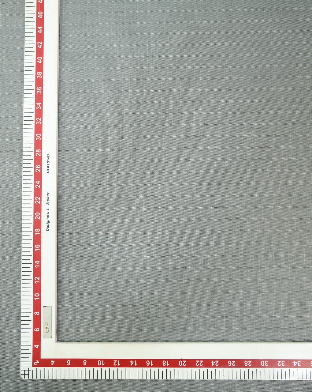 CHECKS PATTERN SUITING FABRIC (WIDTH-58 INCHES)