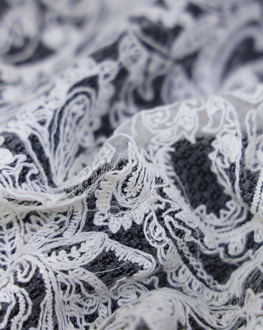 DYEABLE NET EMBROIDERY FABRIC