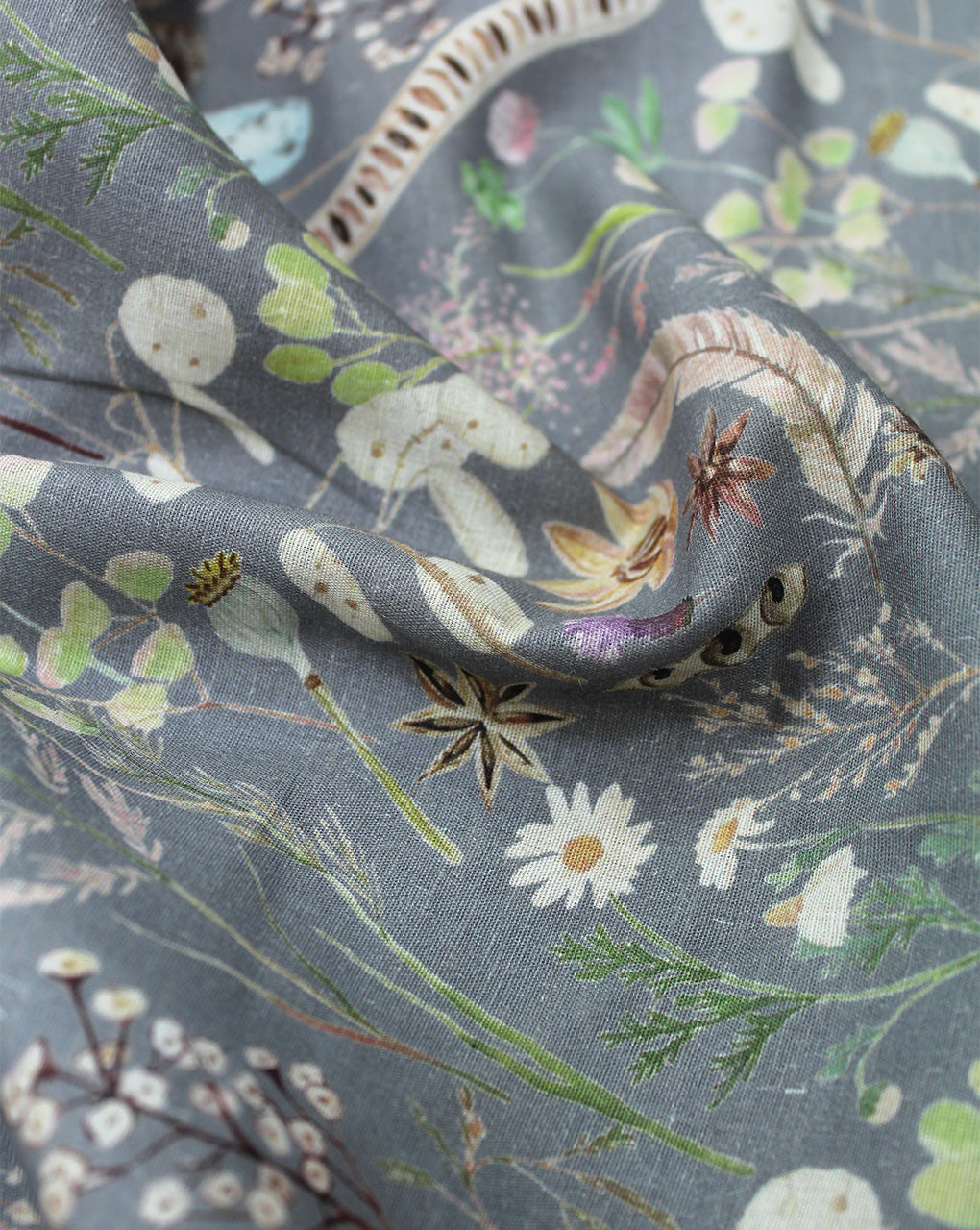 BLENDED LINEN FABRIC