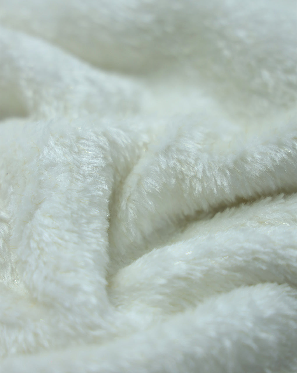 WHITE ARTIFICIAL FUR FABRIC