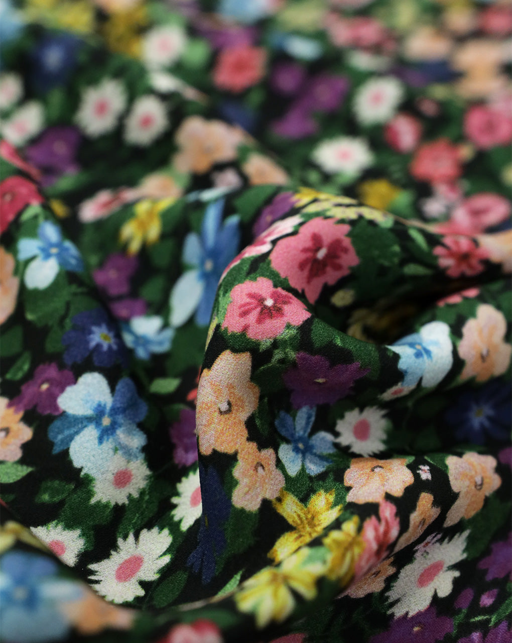 POLYESTER DIGITAL PRINTED FABRIC (WIDTH-56 INCHES)