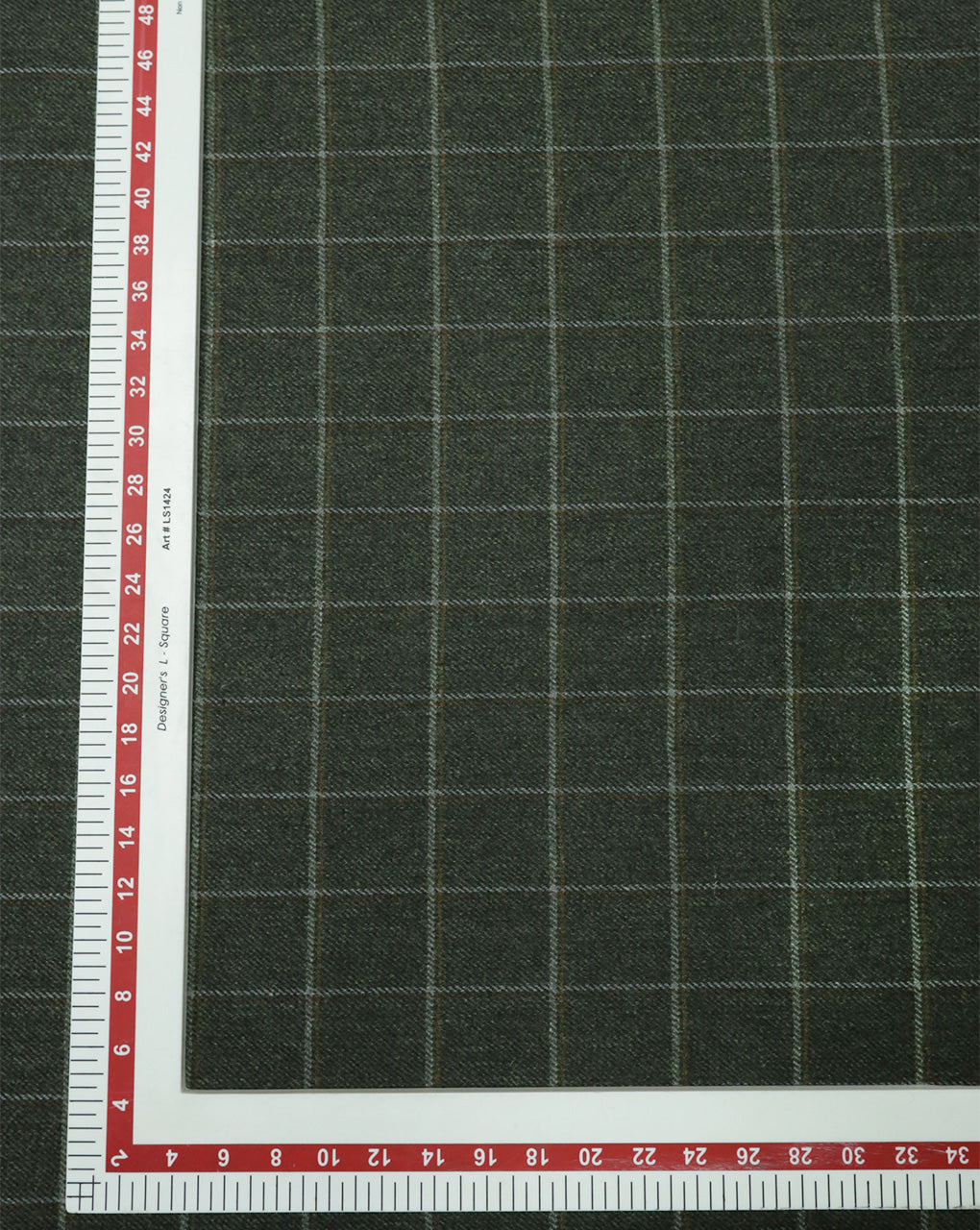 CHECKS WOOLEN TWEED FABRIC ( WIDTH 54 INCHES )