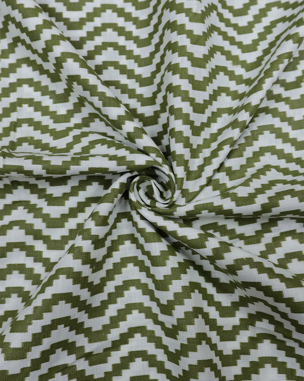 GREEN & WHITE ZIGZAG DESIGN PRINTED POLYESTER SPUN FABRIC