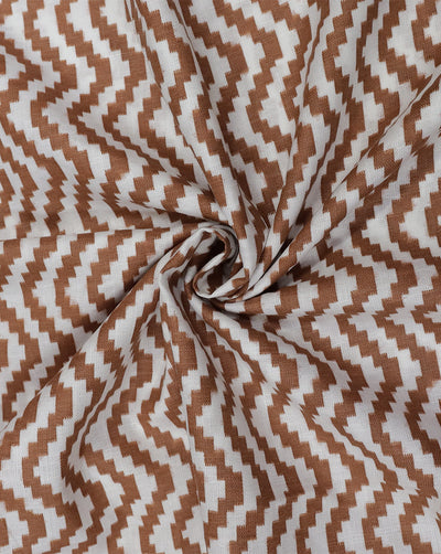 WHITE & BROWN ZIGZAG DESIGN PRINTED POLYESTER SPUN FABRIC