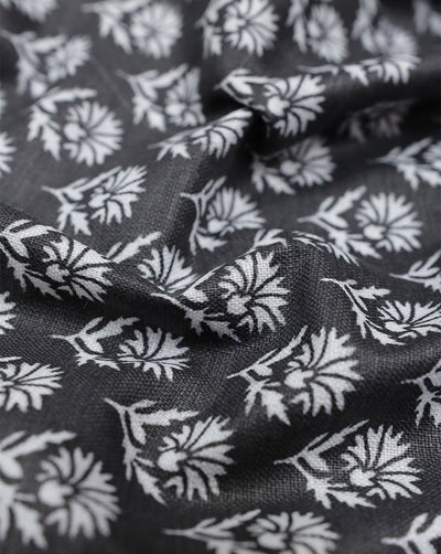 BLACK & WHITE FLORAL DESIGN PRINTED POLYESTER SPUN FABRIC