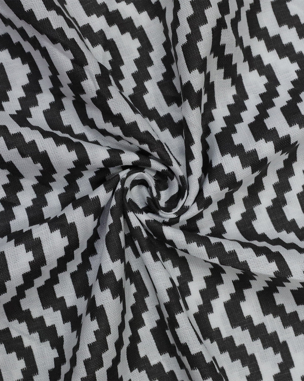 BLACK & WHITE ZIGZAG DESIGN PRINTED POLYESTER SPUN FABRIC