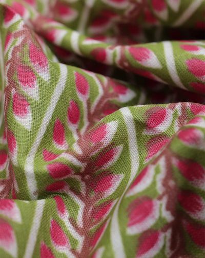 MULTICOLOR LEAFS DESIGN PRINTED POLYESTER SPUN FABRIC