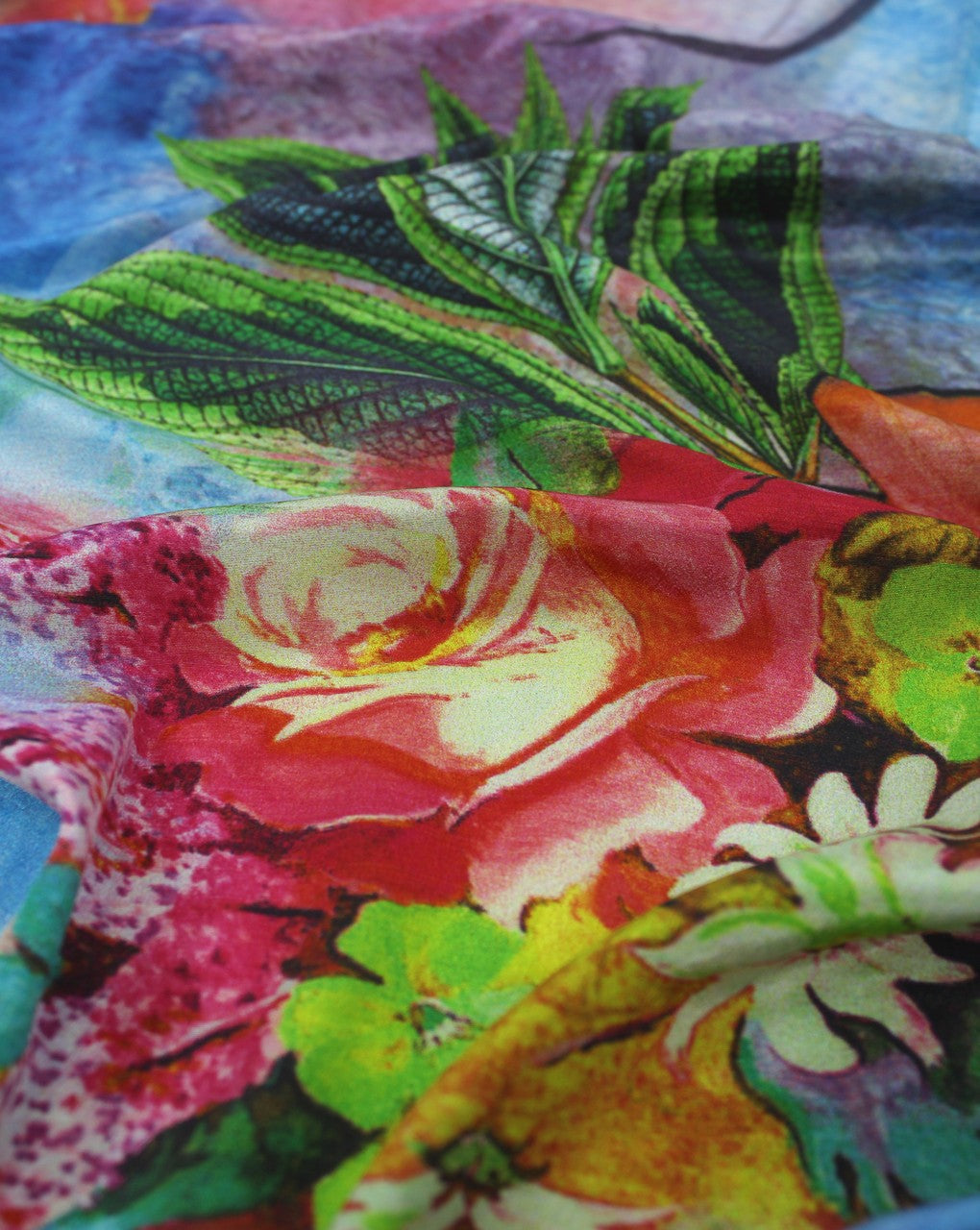 Multicolor Floral Design Polyester Crepe Digital Printed Fabric