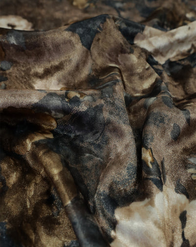MULTICOLOR FLORAL DESIGN PRINTED VELVET FABRIC ( WIDTH 58 INCHES )