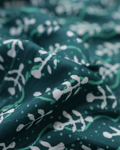 SEA GREEN ABSTRACT DESIGN POLYESTER DIGITAL PRINTED FABRIC (WIDTH 52 INCHES)