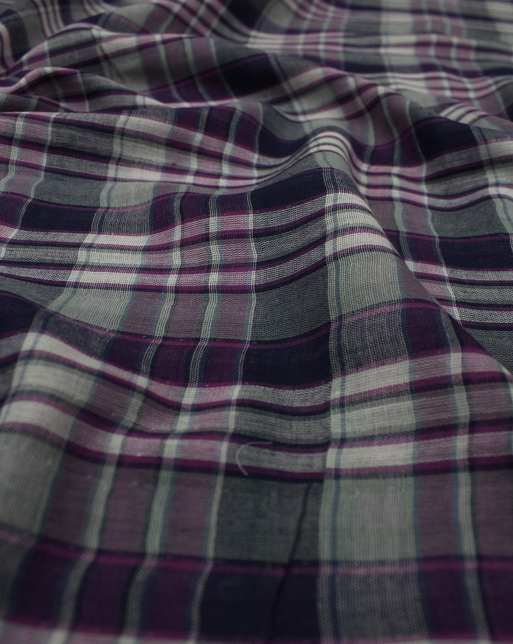 Gray And Black Checks Yarn Dyed Cotton Fabric