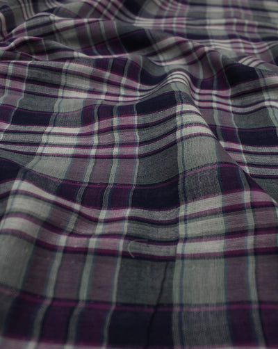 Gray And Black Checks Yarn Dyed Cotton Fabric