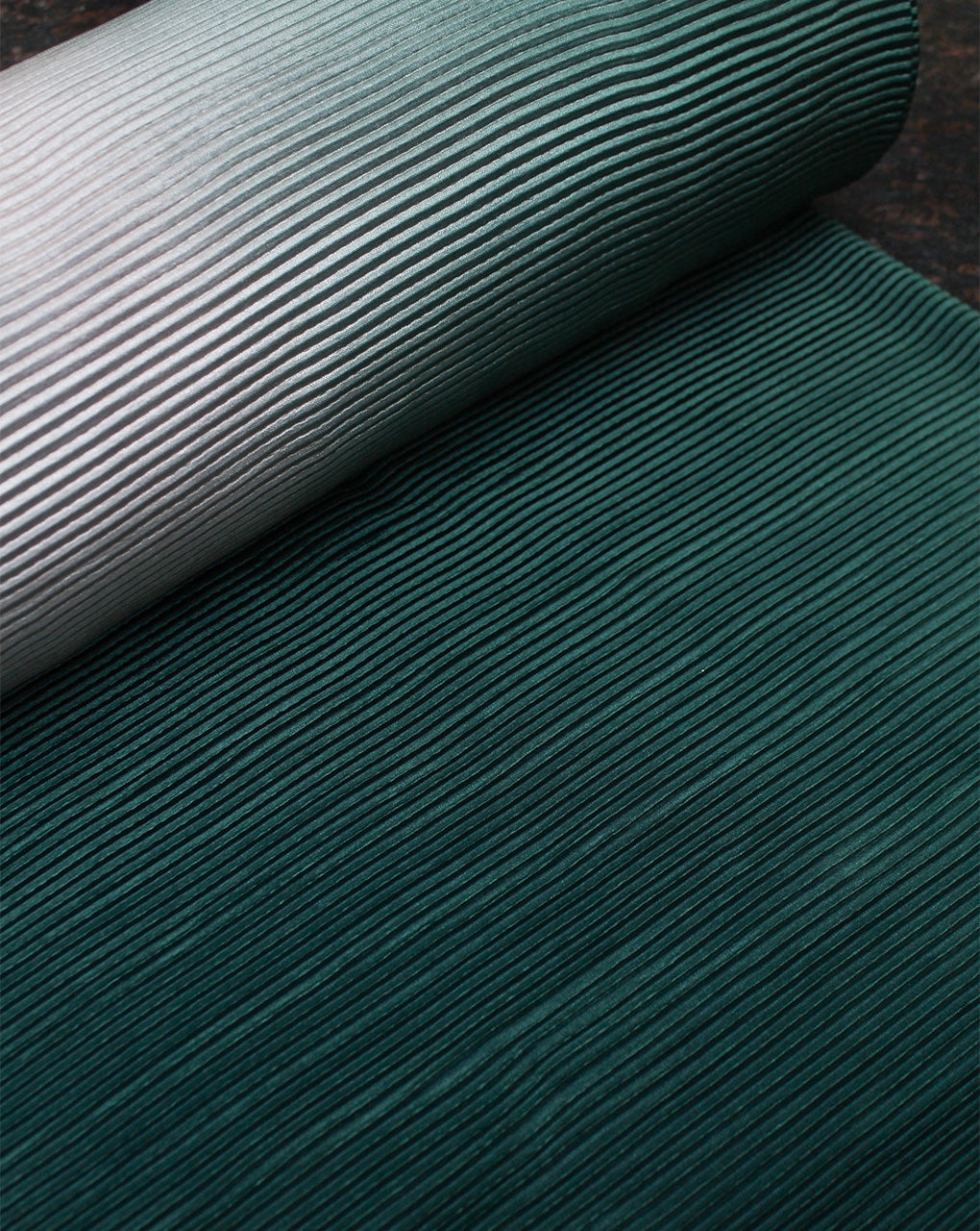 Dark Green Ombre Pattern Polyester Pleated Fabric