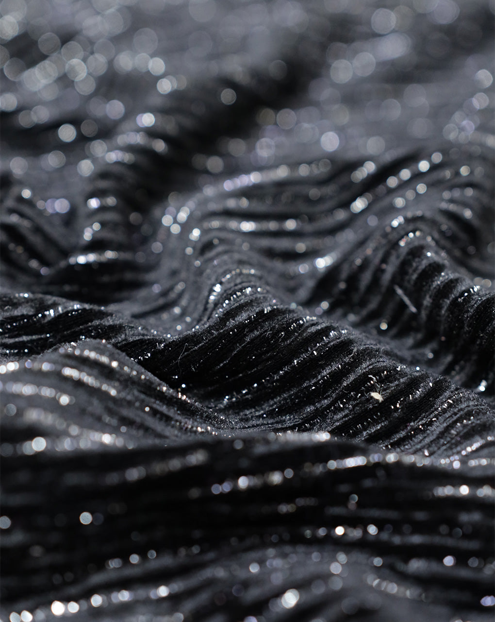 BLACK LUREX LYCRA POLYESTER PLEATED VELVET FABRIC (WIDTH 58 INCHES)