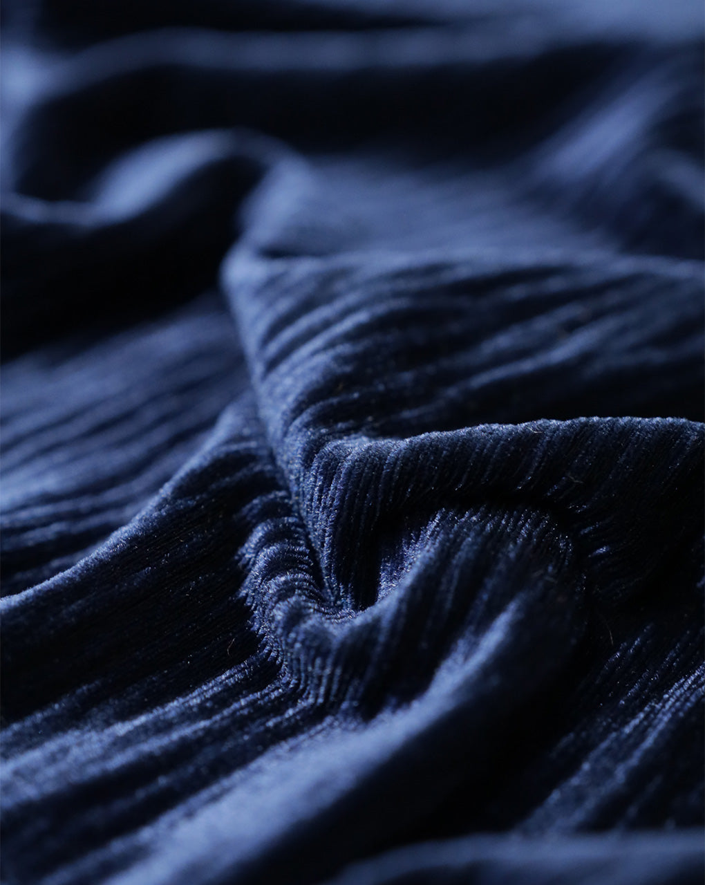 DARK BLUE POLYESTER LYCRA PLEATED VELVET FABRIC (WIDTH 58 INCHES)